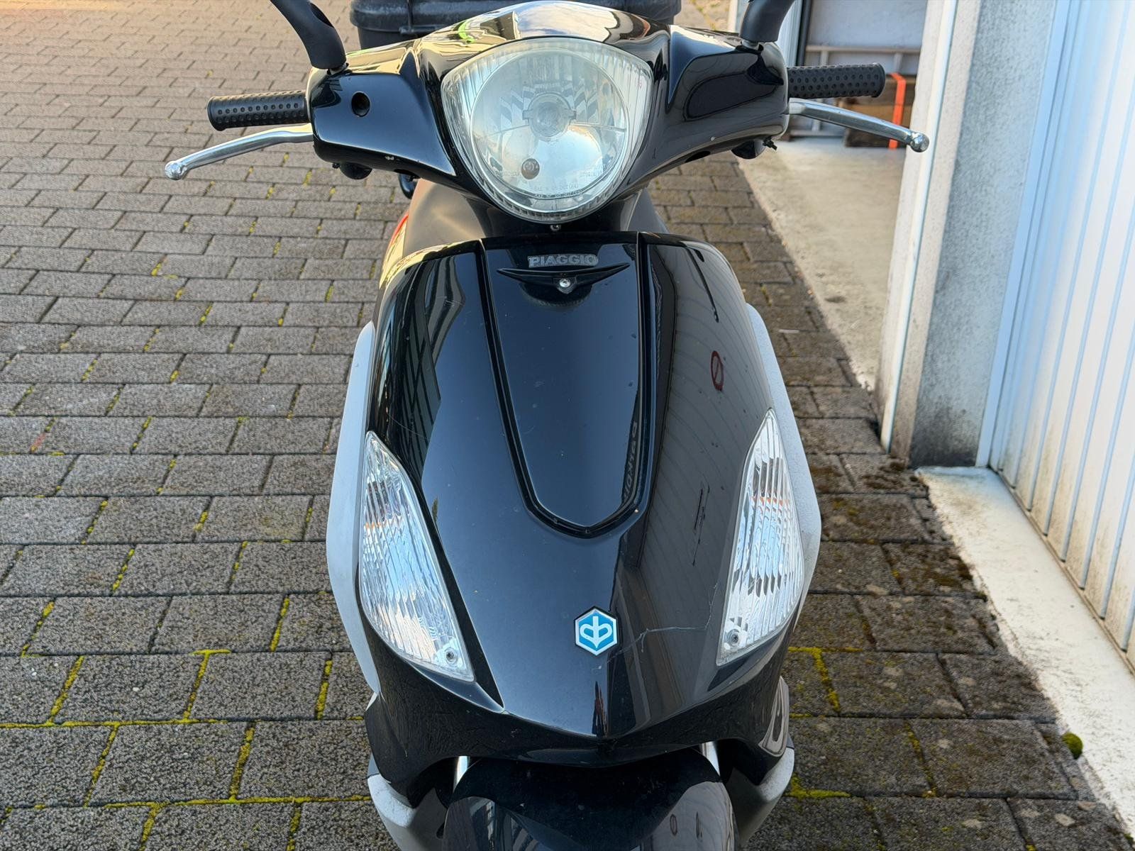 Piaggio Scooters: Piaggio Fly 125 – Gebraucht aus Meggen von leupimoto 1