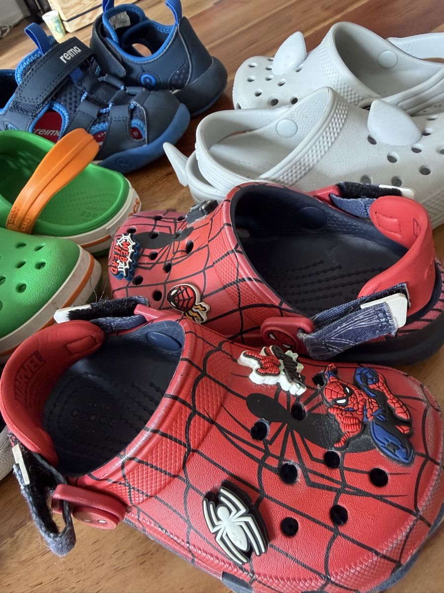 Scarpe per ragazzi: Schuhpaket Grösse 26/C9 – Usato da Wangen b. Olten venduto da yoshi82 2