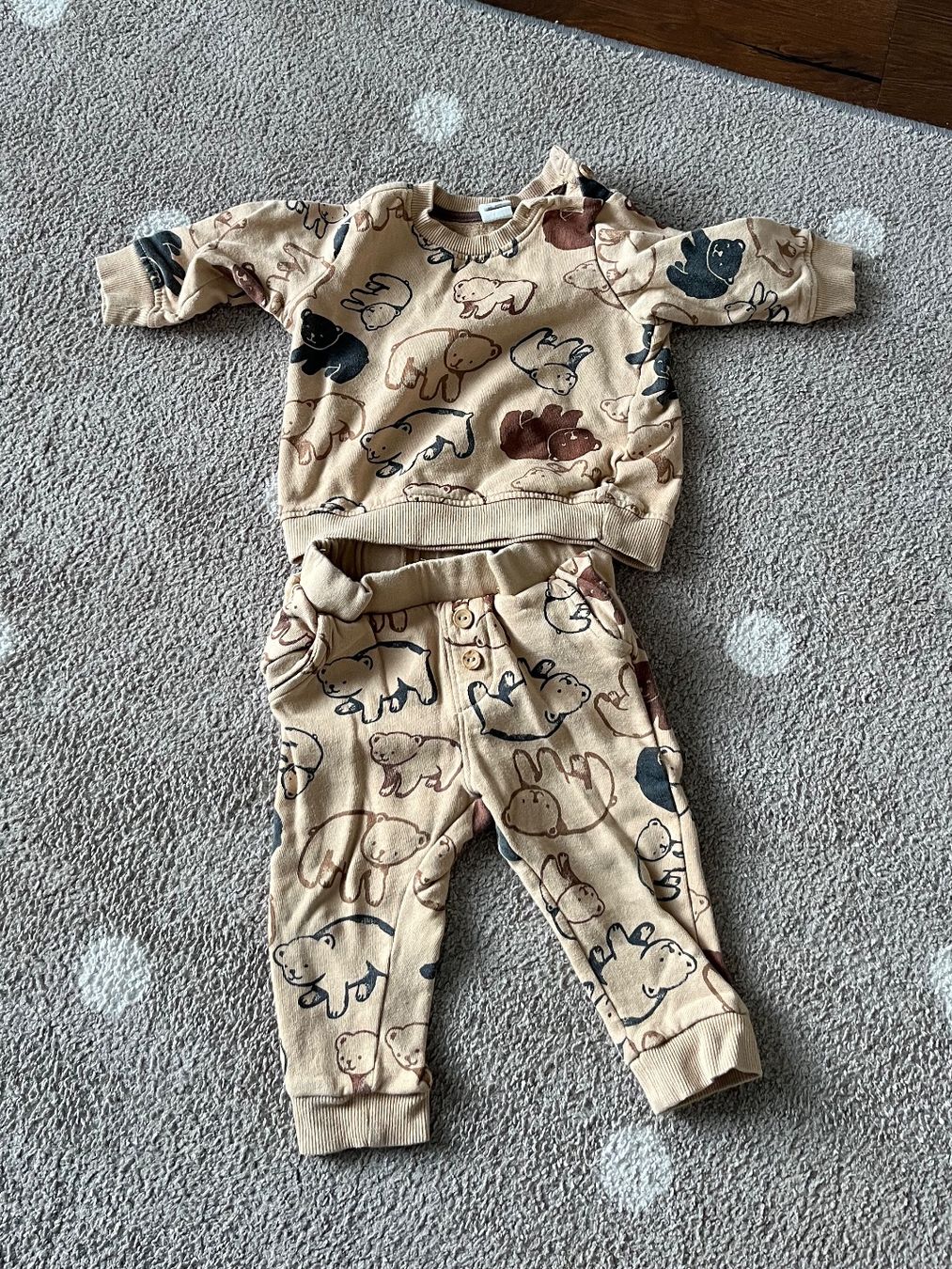 H&M Lotti & Set di vestiti: Süsses Set – Usato da Villnachern venduto da schudelinho