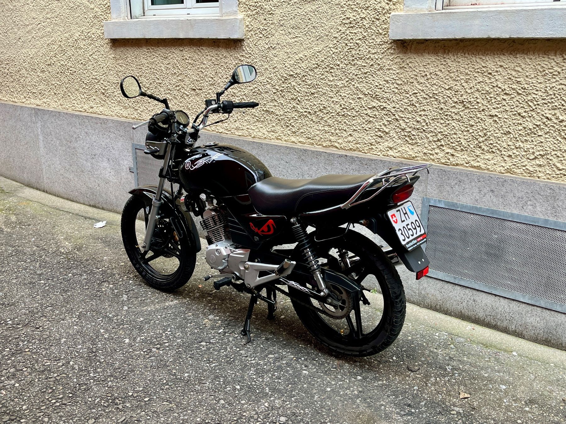 Yamaha Strada: Yamaha YBR 125 – Usato da Zürich venduto da dtrueb 7