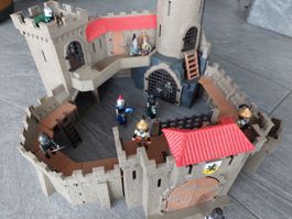 Playmobil Ritterburg mit viel Zubehör