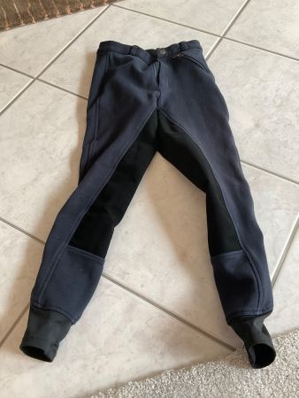 Gute Reithose für kalte Zeiten Gr 140 ( B Post möglich )