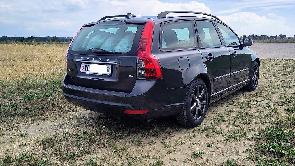 Volvo Autos: Volvo V50 2.4 – Gebraucht aus Peyres-Possens von A.Jaq 2