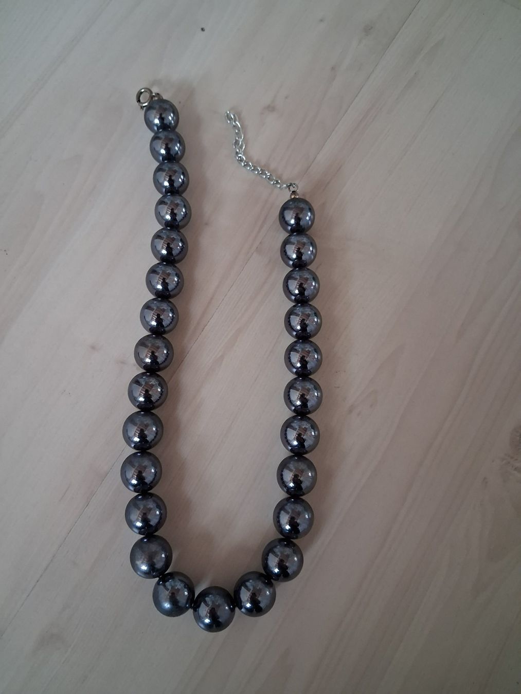 Colliers: MODE SCHMUCK MIT KUGELN – D'occasion à langnau par Santos1411