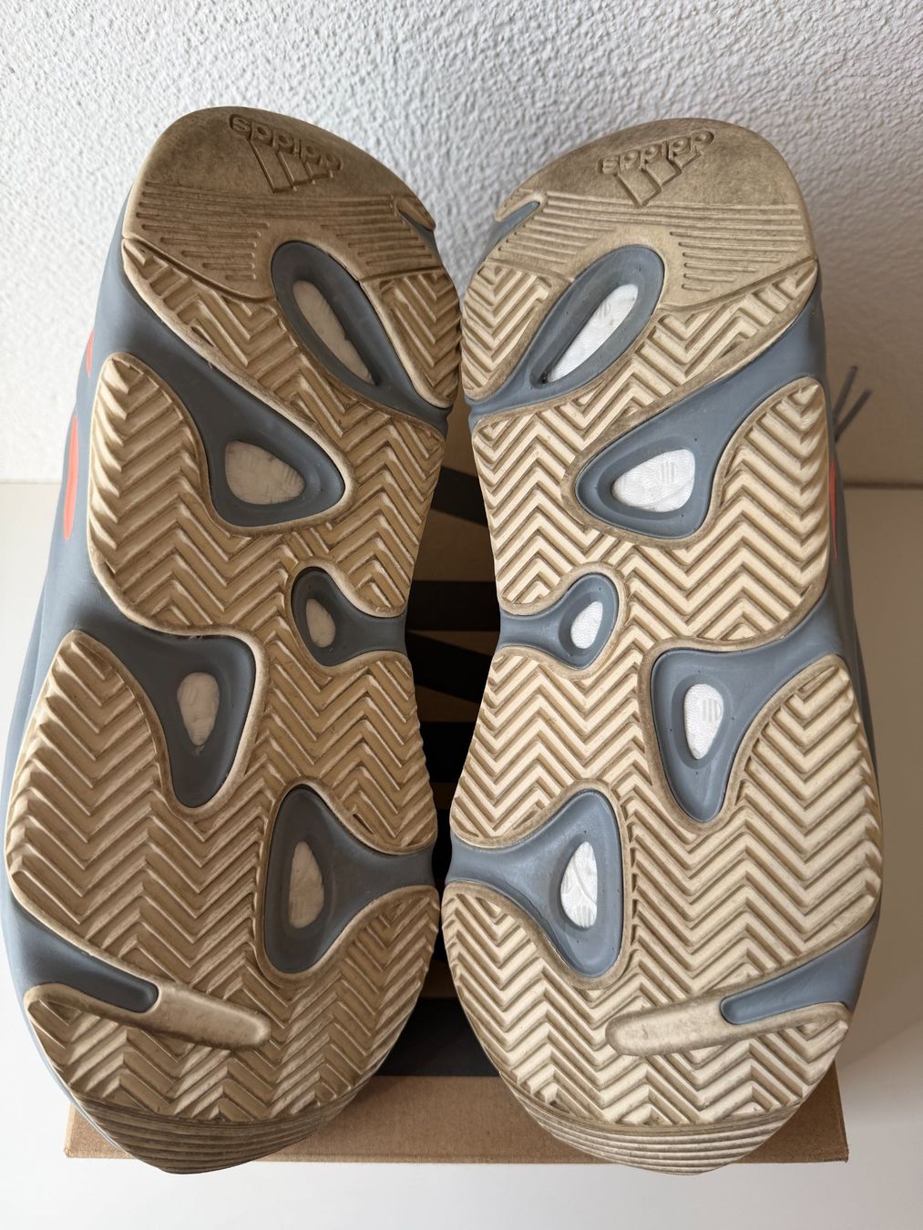 Adidas Scarpe da uomo: Yeezy Boost 700 Inertia – Usato da Ennenda venduto da KUROI14 4