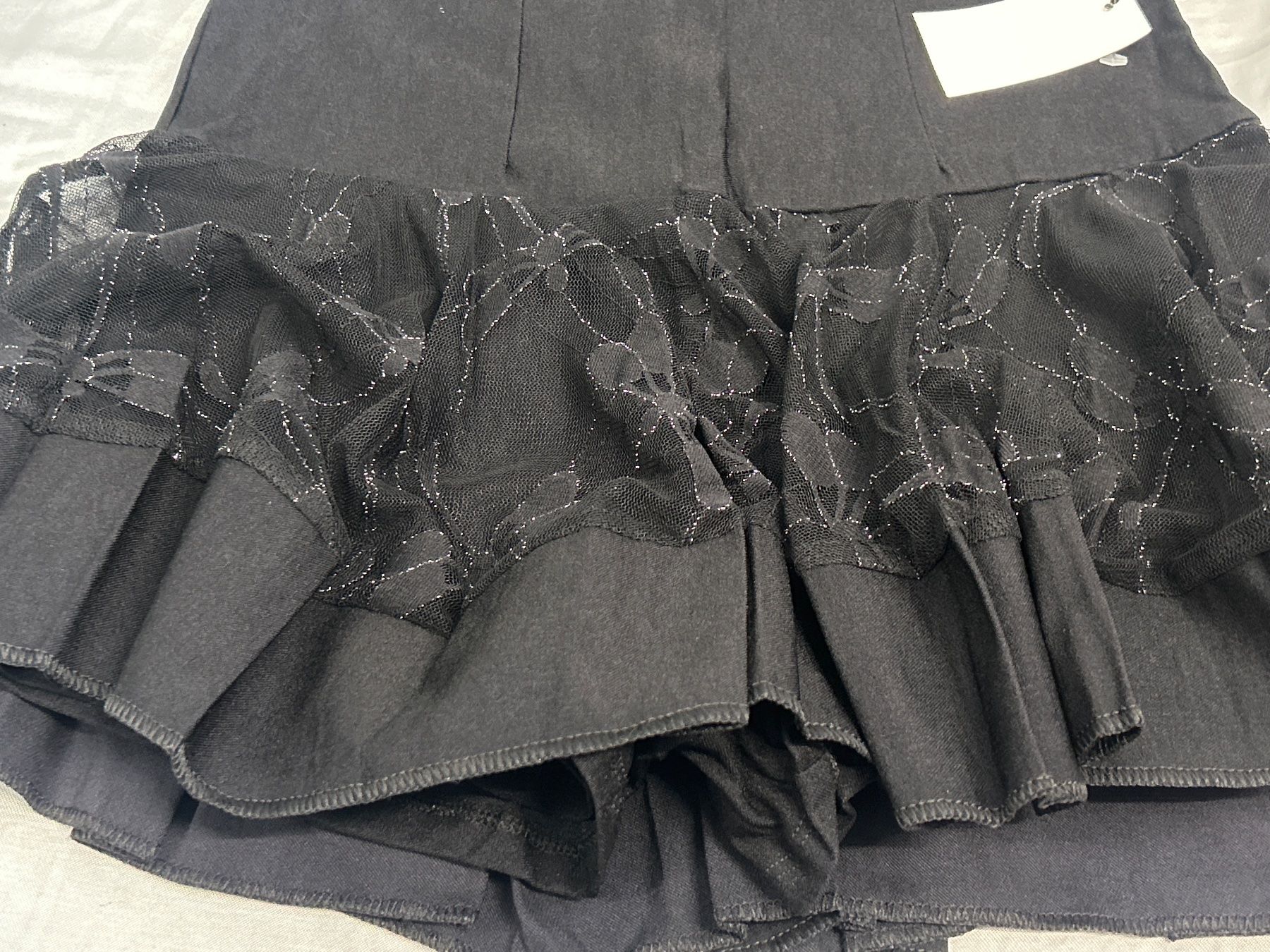 Pantaloni: Shorts Skort Figurbetont Gr M NEU – Nuovo e nell'imballaggio originale da Regensdorf venduto da Spyke55 2