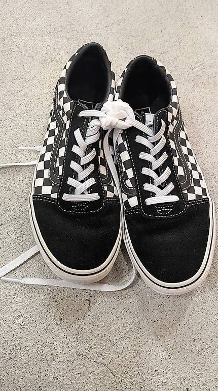 Chaussures hommes: Vans Schuhe Gr 39 – D'occasion à Dättwil AG par zimtstange25