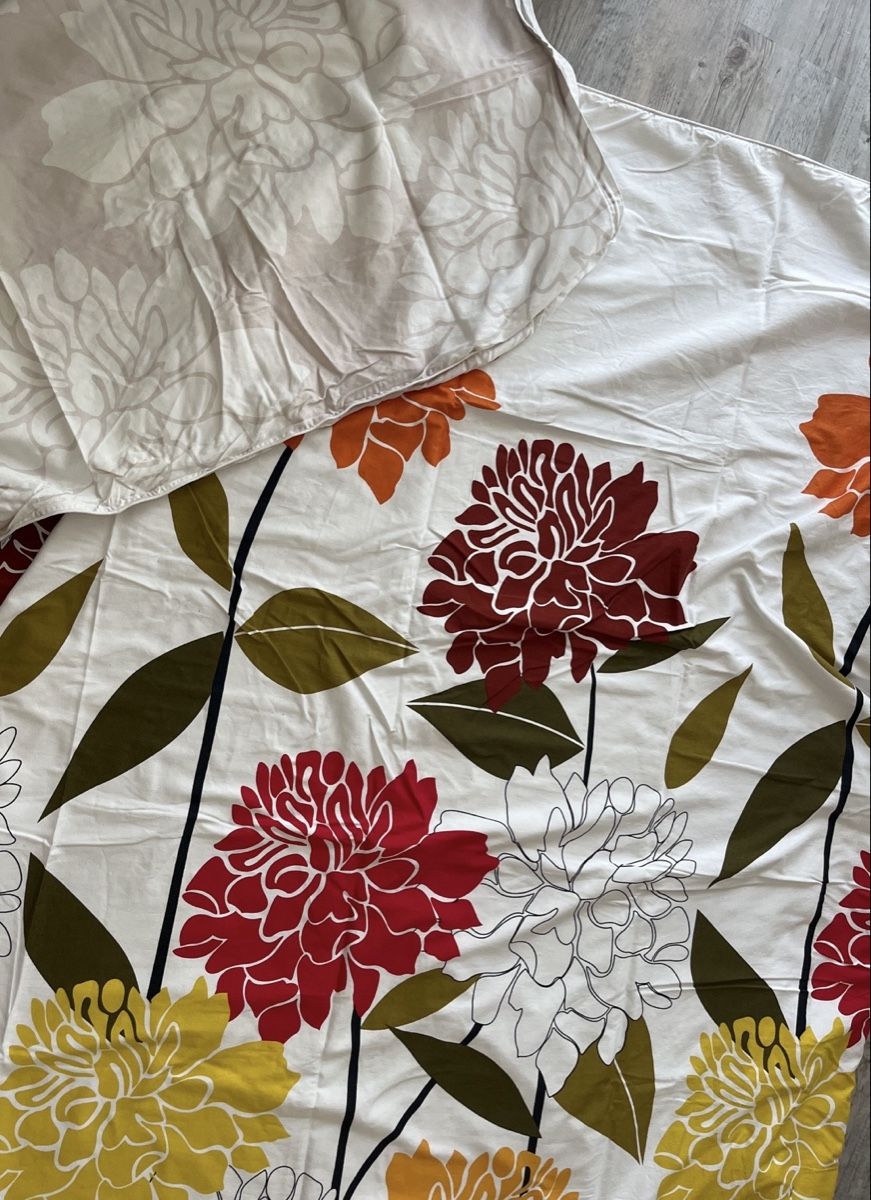 Bettwäsche: Bettwäschesyset Blumenmuster – Gebraucht aus Muhen von cor_6fyh 1