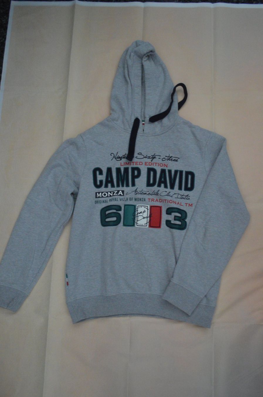 Maglioni & Felpe: Hoodies - Pullovers – Usato da Buchs SG venduto da die_zc5l 2