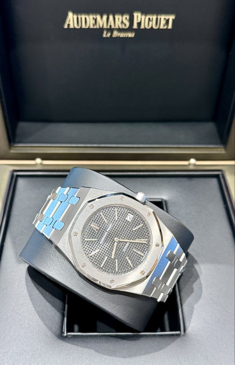 Audemars Piguet Orologi: AP Royal Oak Jumbo 1978 – Usato da Zürich venduto da WATCHROOM 3
