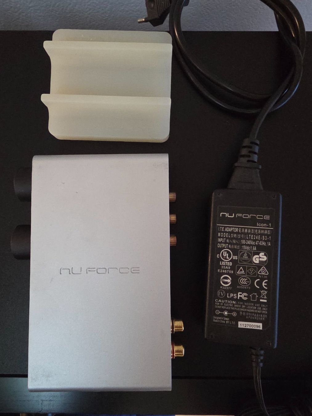 Amplificatori: NuForce Icon HDP (DAC + Headphone Amp) – Usato da Meyrin venduto da ipanch 3