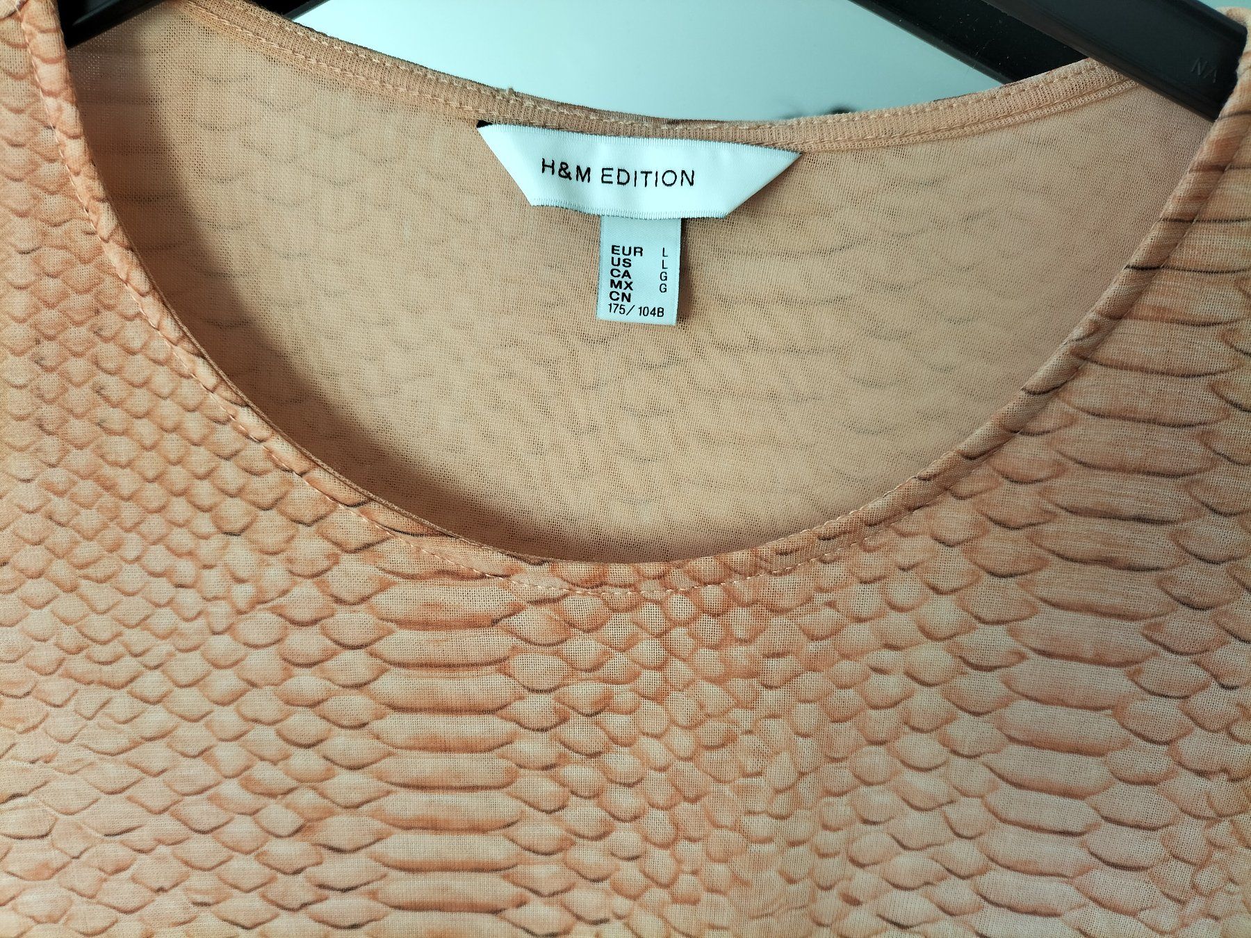 H&M Kleider: Robe en mesh à effet drapé H&M taille L – Gebraucht aus Clarens von fashionfou 1