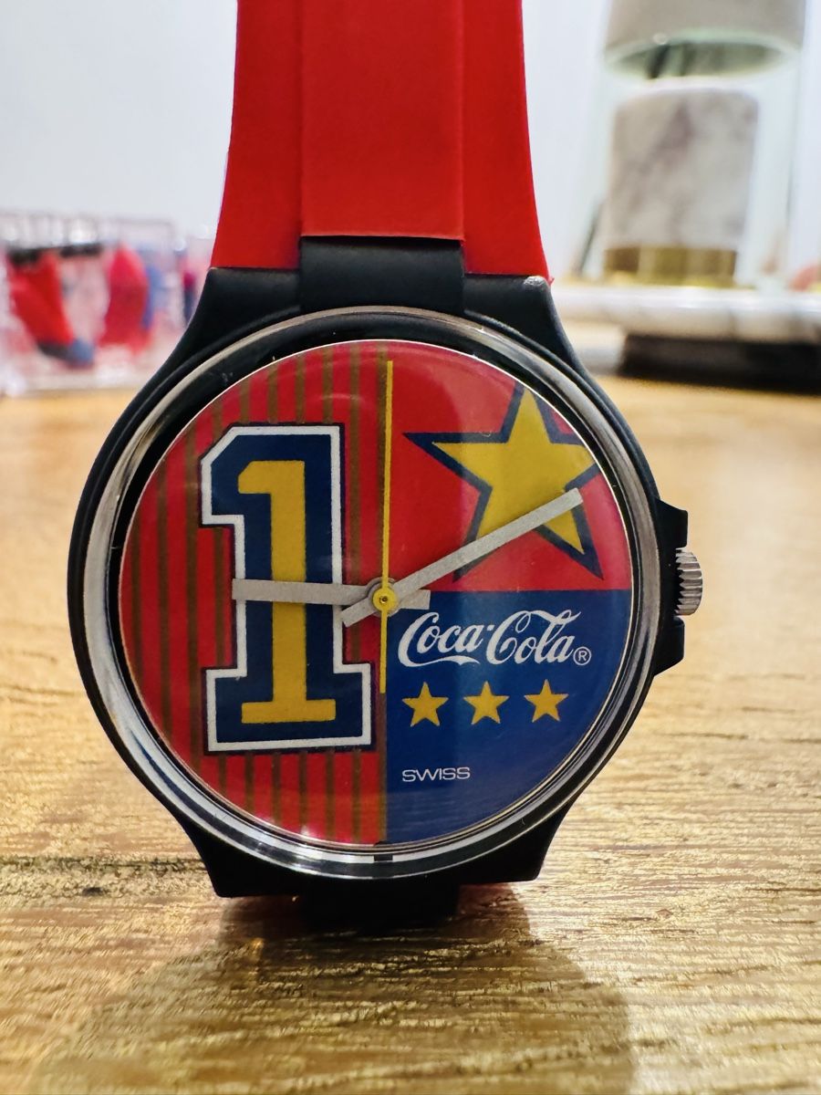 Swatch Orologi: SWATCH COCA COLA – Nuovo e nell'imballaggio originale da Brügg BE venduto da Goob 2