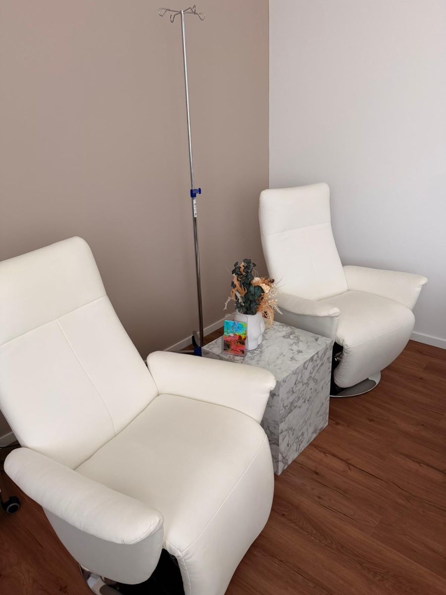 Maisons du monde Poltrone: 2 Fernsehsessel weiss – Nuovo (secondo la descrizione) da Bonstetten venduto da cafi41 5