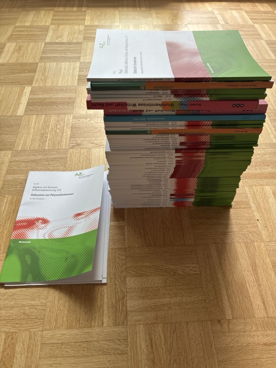 Libri: AKAD Lehrmittel – Usato da Flawil venduto da ale_96ql