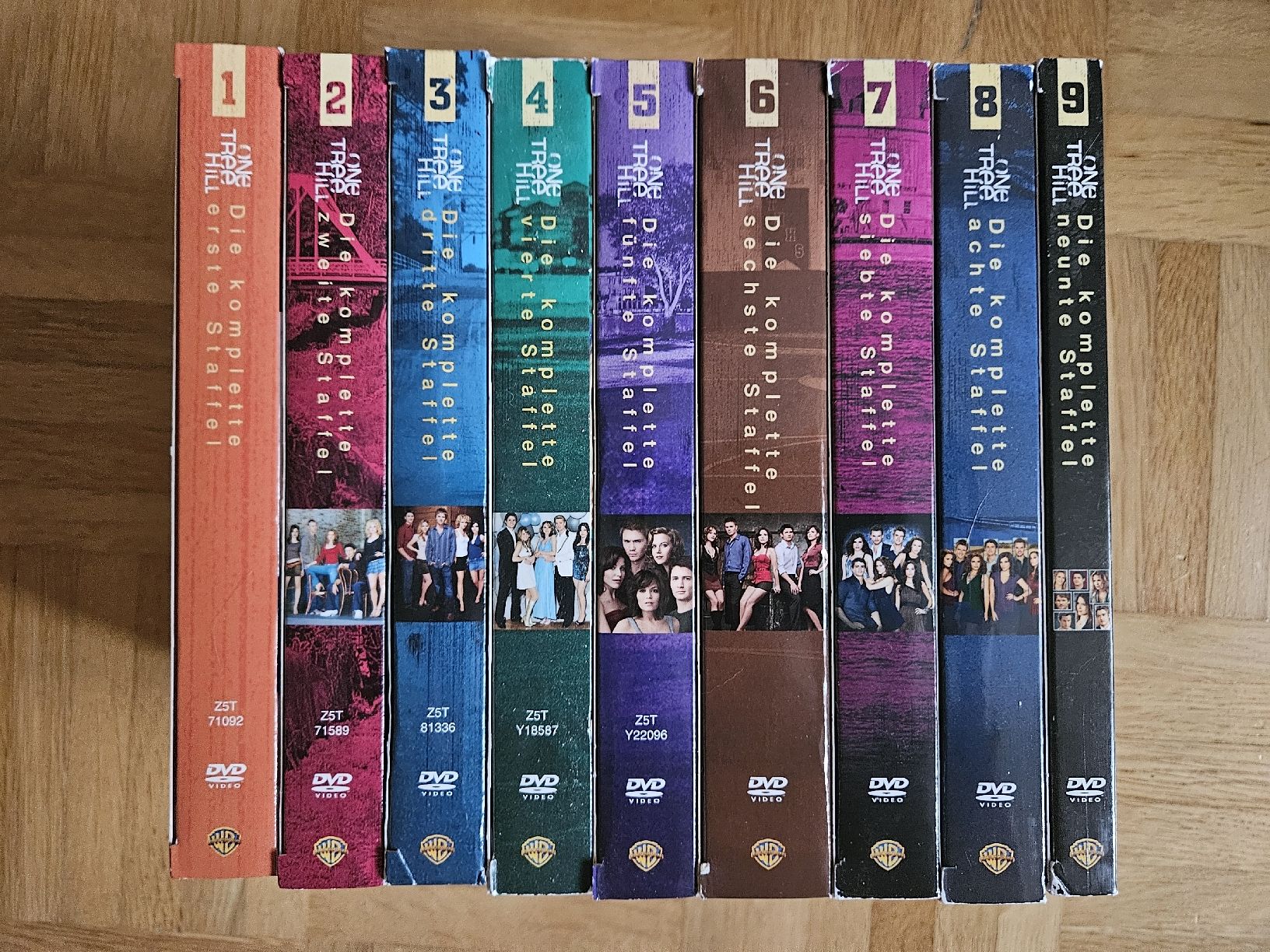 Tous les DVDs: One Tree Hill Die komplette Serie  – D'occasion à Basel par Semmel77