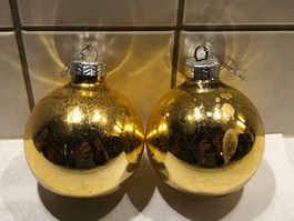 Duo ältere, grosse Weihnachtskugeln, goldfarben
