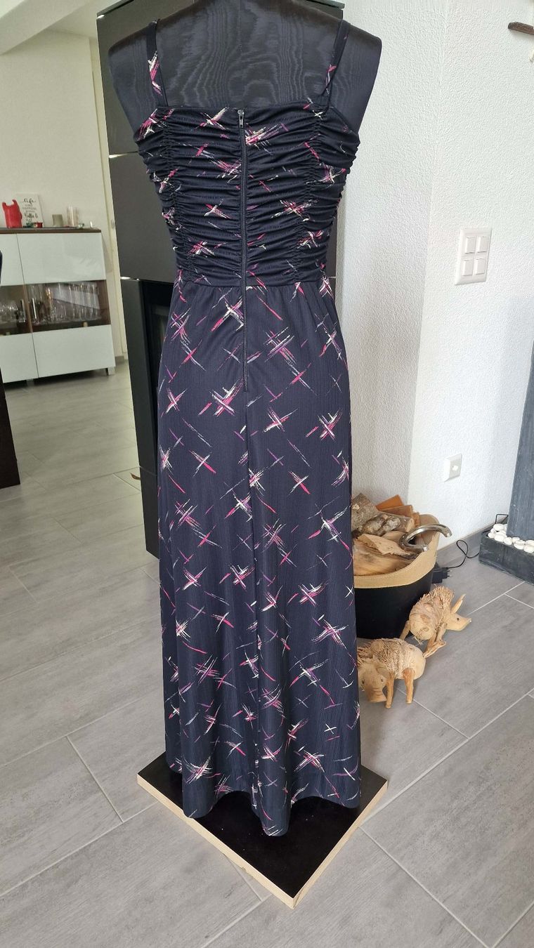 Vestiti: Elegantes Maxi-Kleid – Nuovo (secondo la descrizione) da Wil  AG venduto da Kfloh 1