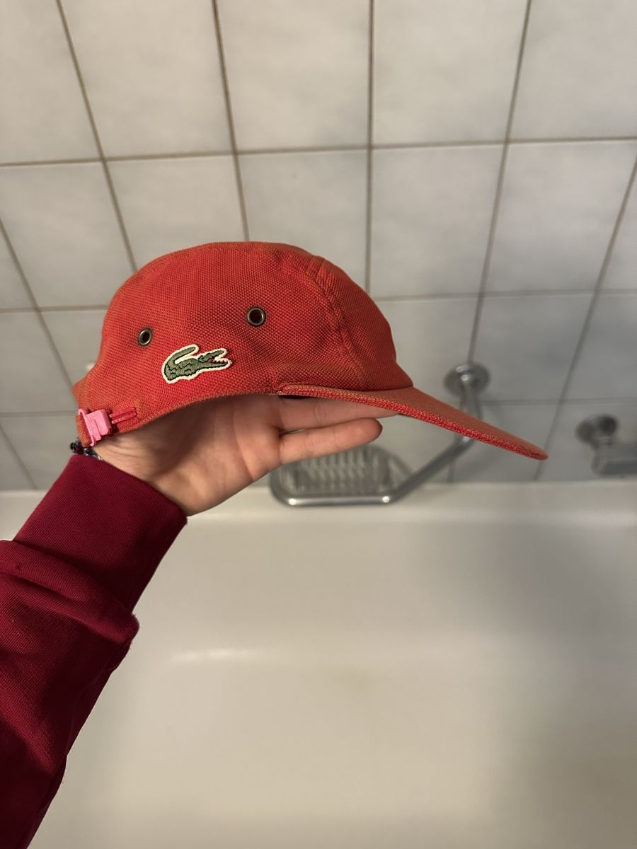 Lacoste Copricapi, berretti & cappellini: Casquette LACOSTE girole – Usato da Lausanne venduto da Tipouze