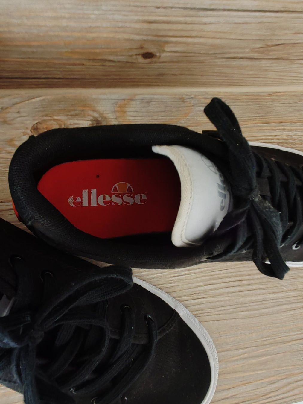 Ellesse Scarpe da donna: Neuwertige ellesse Sneakers – Nuovo (secondo la descrizione) da Egnach venduto da bgdo26 3