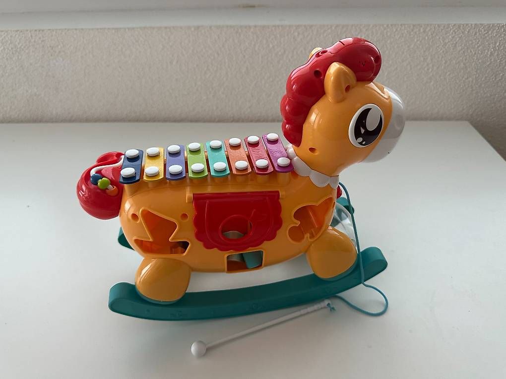 Jouets:  Interaktives Pony mit Xylophon – D'occasion à Aarau Rohr par ale_f72q