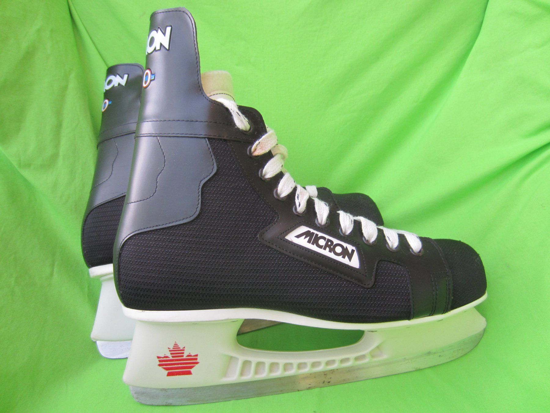Pattini da ghiaccio: MICRON 550 Schlittschuhe Eishockeyschuhe Fabrikneu Gr.46 – Nuovo e nell'imballaggio originale da Sursee venduto da Tschiger