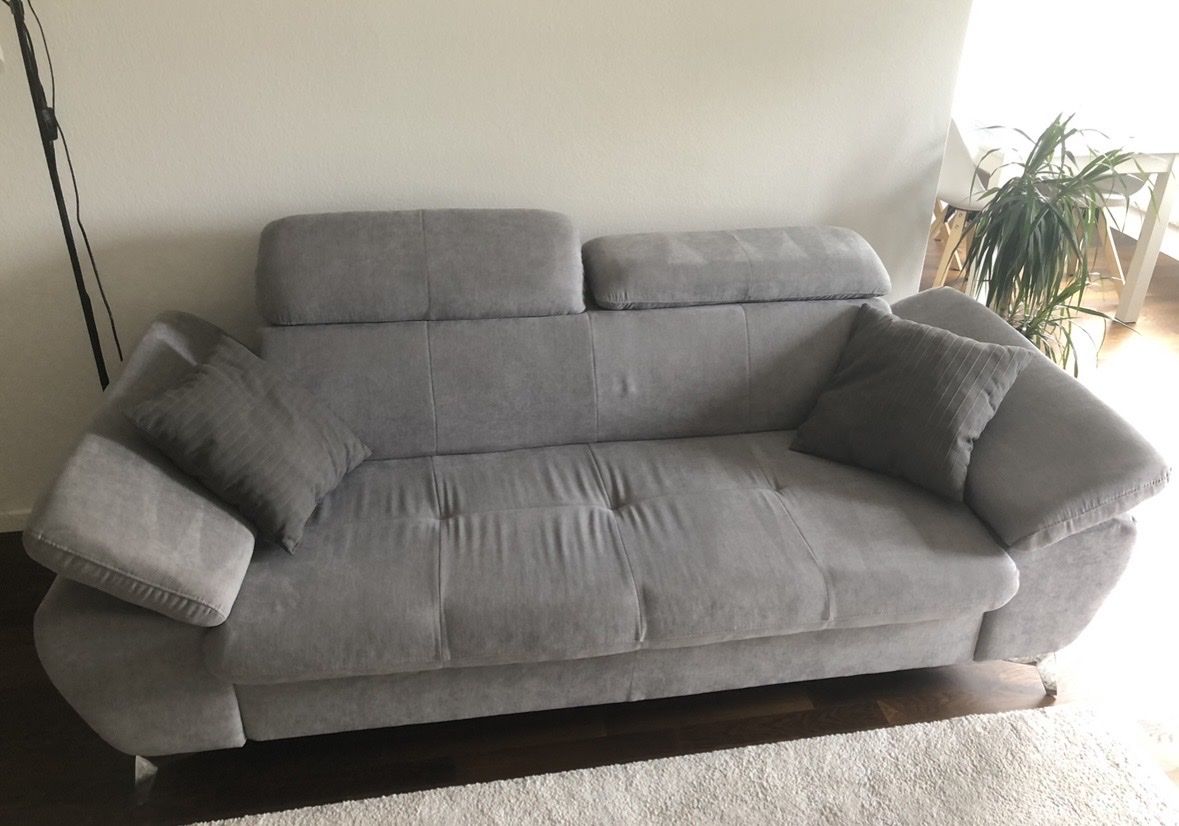 Conforama Sofas: Sofa, bis 30.06 verfügbar – Gebraucht aus St. Gallen von mic_n7yv