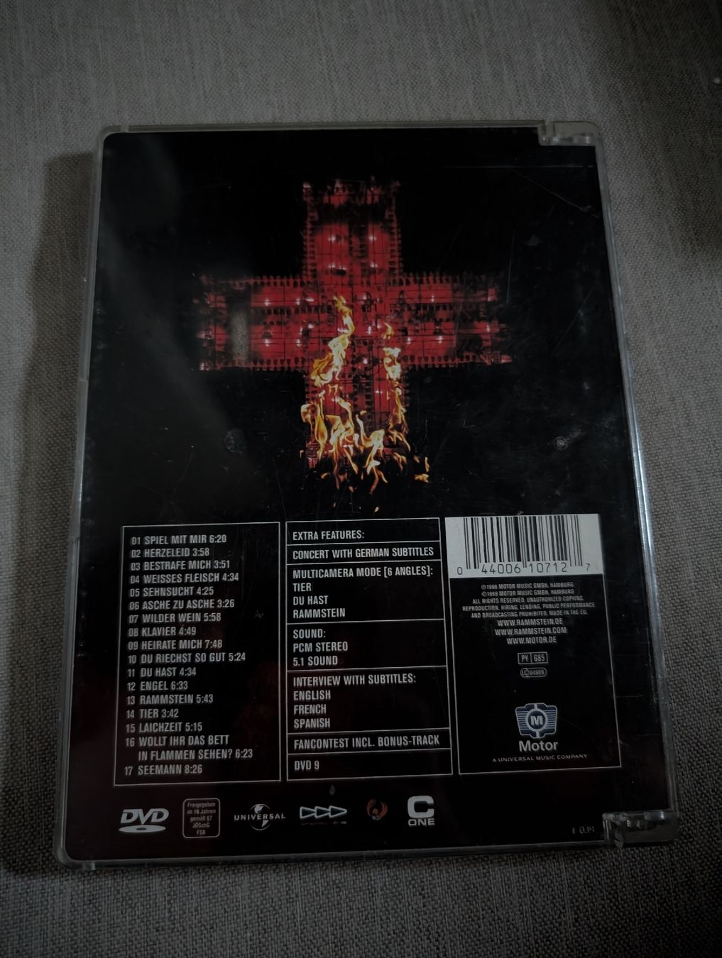 Tutti i DVDs: Rammstein Live Aus Berlin DVD  – Usato da Hünenberg See venduto da SpecialEditionGaming 1