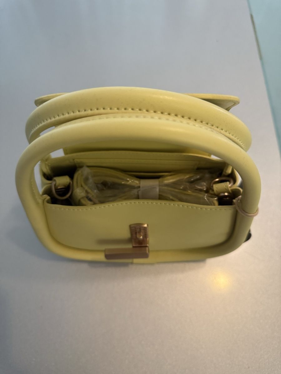Taschen für Damen: Manor-Handbag yellow with tag – Neu und originalverpackt aus Spreitenbach von Sesil 2