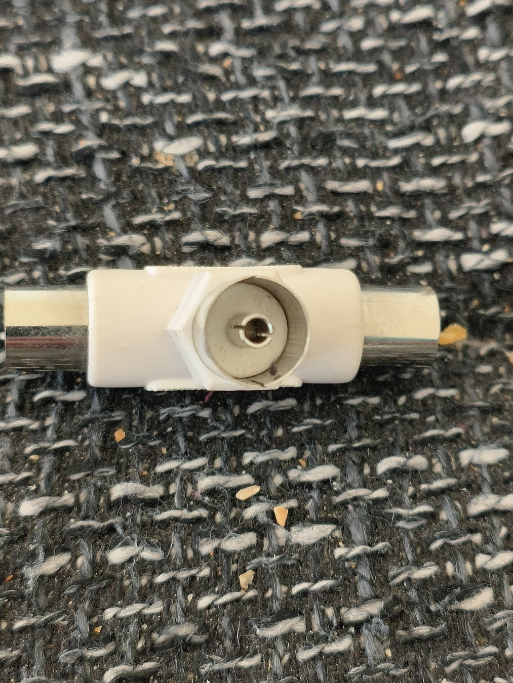Unità & Adattatore: TV Antennen Verteiler T-Stück – Nuovo (secondo la descrizione) da Oberengstringen venduto da Jocker-80 1