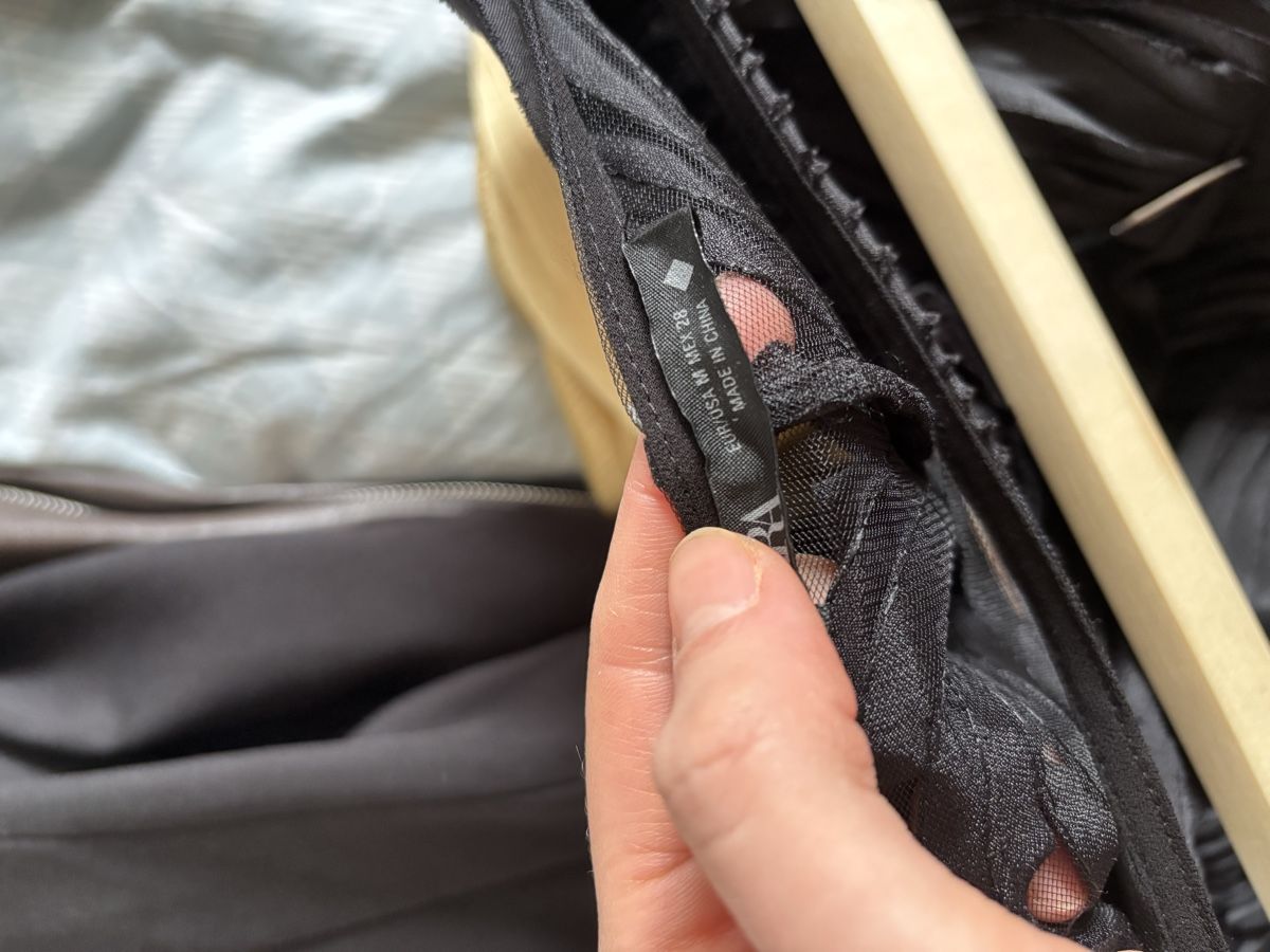Zara Gonne: Zara Black Skirt, Size M – Nuovo (secondo la descrizione) da Wallisellen venduto da eli_v7dn 2