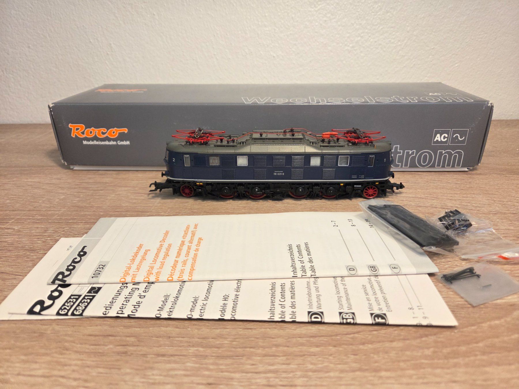 Roco Modellini di ferrovie: Roco 68631 E-Lok BR 118 DB Digital H0 – Nuovo e nell'imballaggio originale da St-Aubin-Sauges venduto da Lo_Go 6
