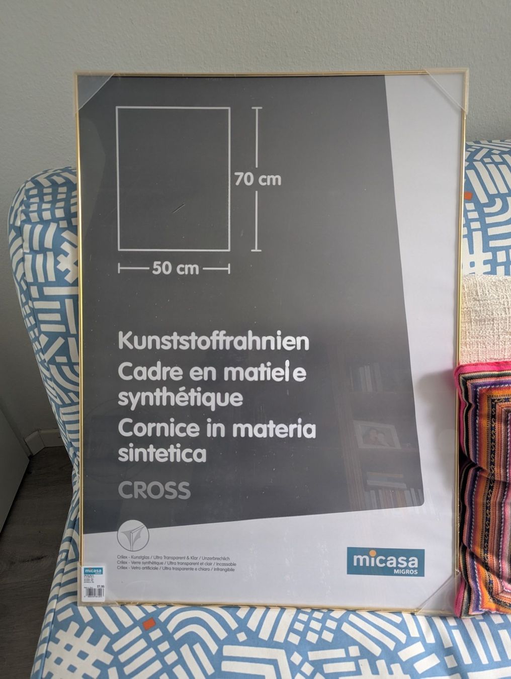 Micasa Bilderrahmen: Picture Frame Gold 50x70 cm Plastic New – Neu und originalverpackt aus Schlieren von maseam