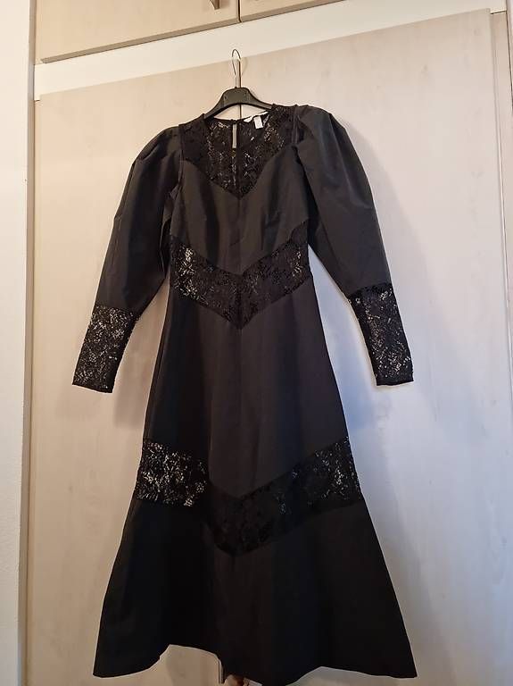 H&M Vestiti: Abito nero da donna – Nuovo (secondo la descrizione) da Vacallo venduto da for_Alessandra78