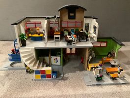 Playmobil Schule mit Zubehör gebraucht guter Zustand