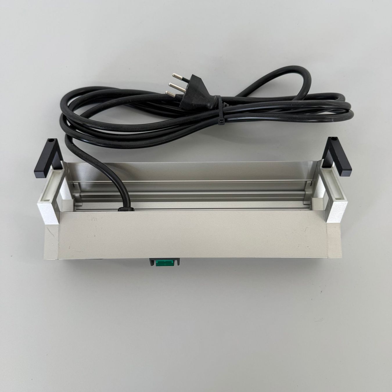 Alimentazione elettrica: Bachmann Desk 2 Mehrfachstecker – Usato da Schönenwerd venduto da mcofficeshop 2