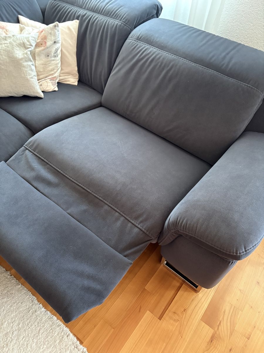 Sofas: Ecksofa antrazith mit Relaxfunktion guter Zustand – Gebraucht aus Lenggenwil von Coco1 3