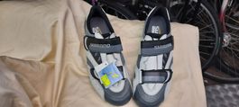 NEU SHIMANO RENNVELOSCHUH NP Fr. 169.00 Grösse 42