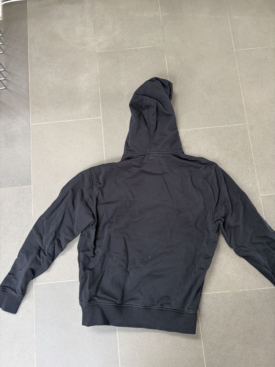 Maglioni & Felpe: Hoodie von Ami Paris – Nuovo (secondo la descrizione) da Kilchberg ZH venduto da val_kln9 2