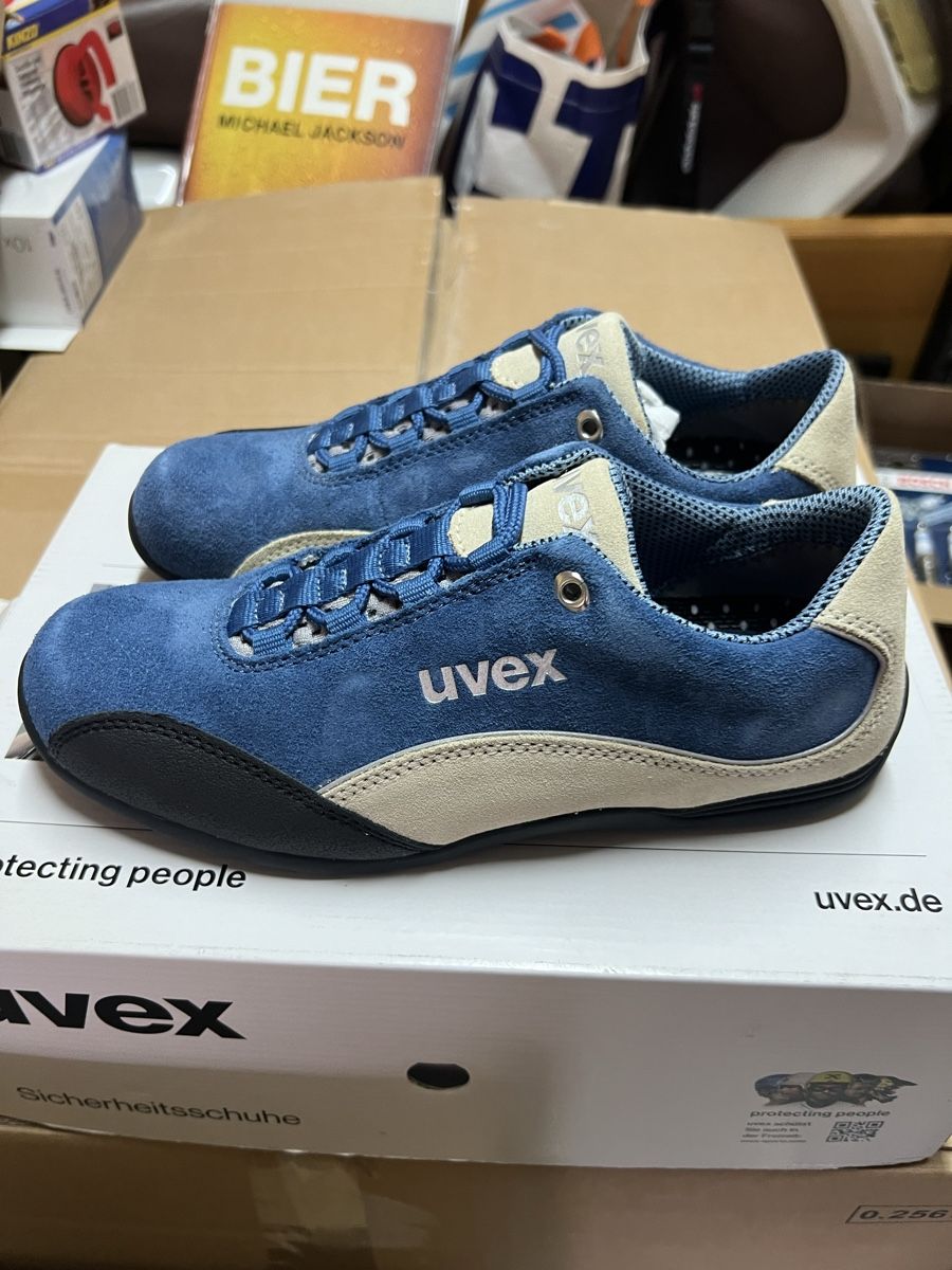 Scarpe da uomo: Uvex Arbeitsschuh Grösse 40 neu – Nuovo e nell'imballaggio originale da Emmen venduto da VK-Retail