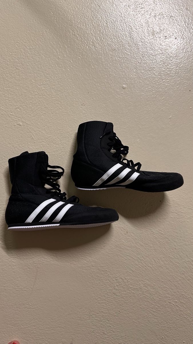 Adidas Scarpe da uomo: Adidas Boxschuhe Schwarz Weiss Grösse 40.5 – Nuovo (secondo la descrizione) da Flaach venduto da sel_62zs