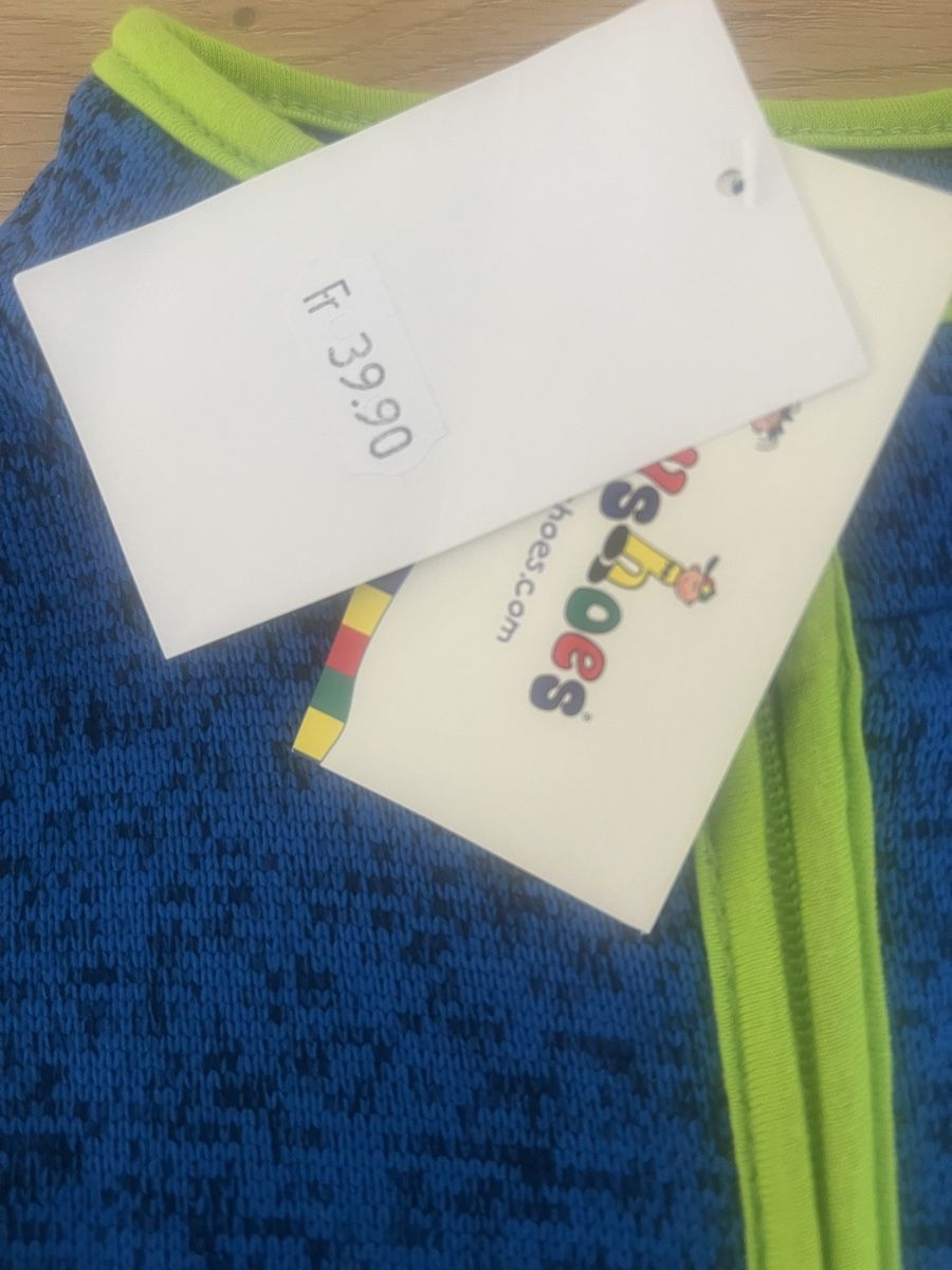 Gilet & Giacche: Gilet neu playshoes 92 – Nuovo e nell'imballaggio originale da Triesen venduto da Yellow1818 1