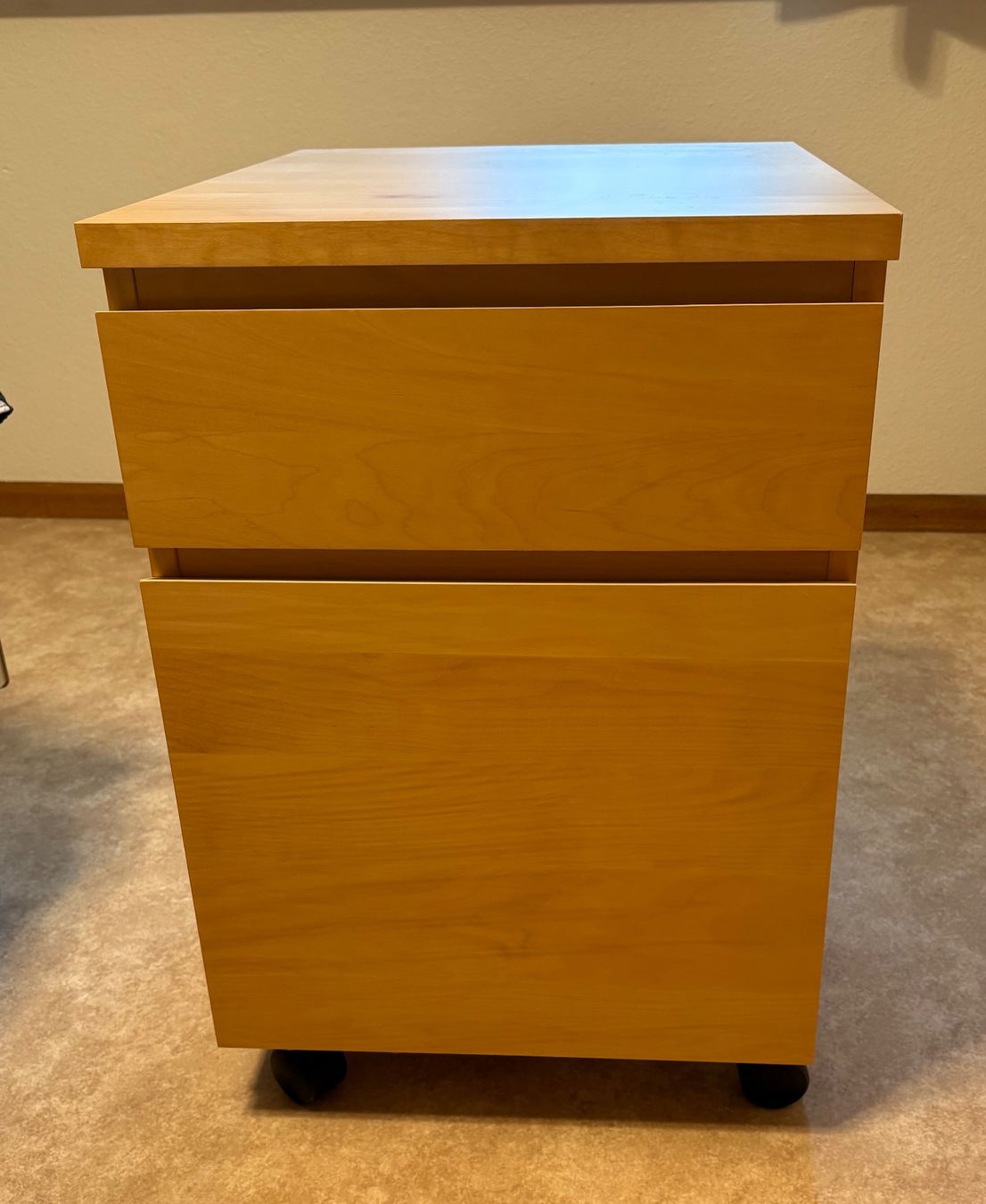 Ikea Korpus: Bürokorpus von IKEA mit Rollen – Gebraucht aus Richterswil von pet_dt2b