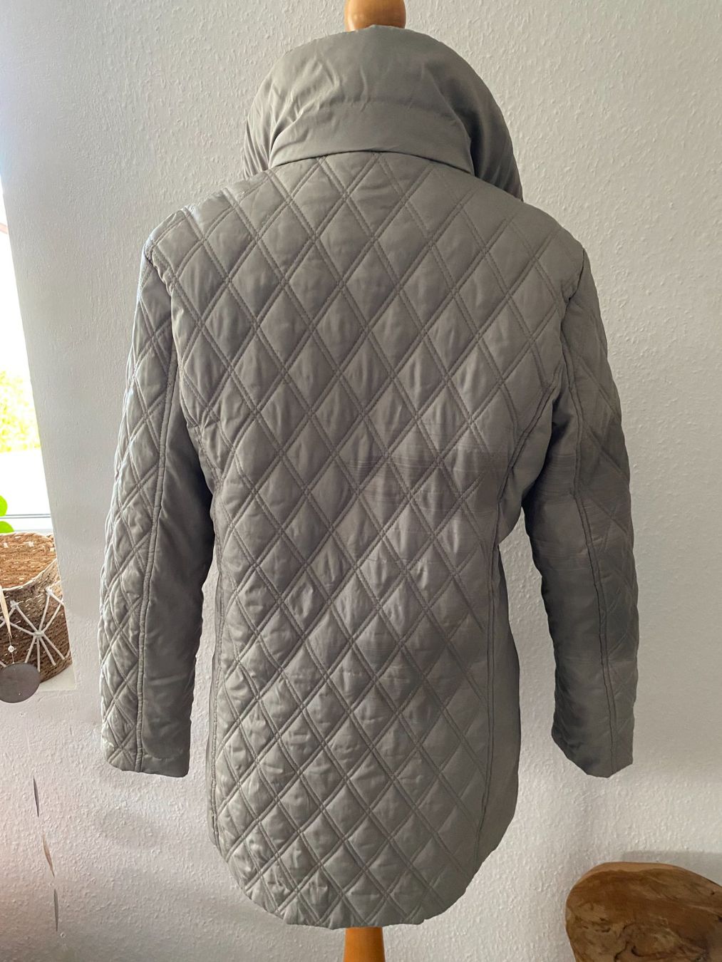 Kleiderpakete: klassische Steppjacke, Gr. 38 – Gebraucht aus Stetten SH von jani-design 3