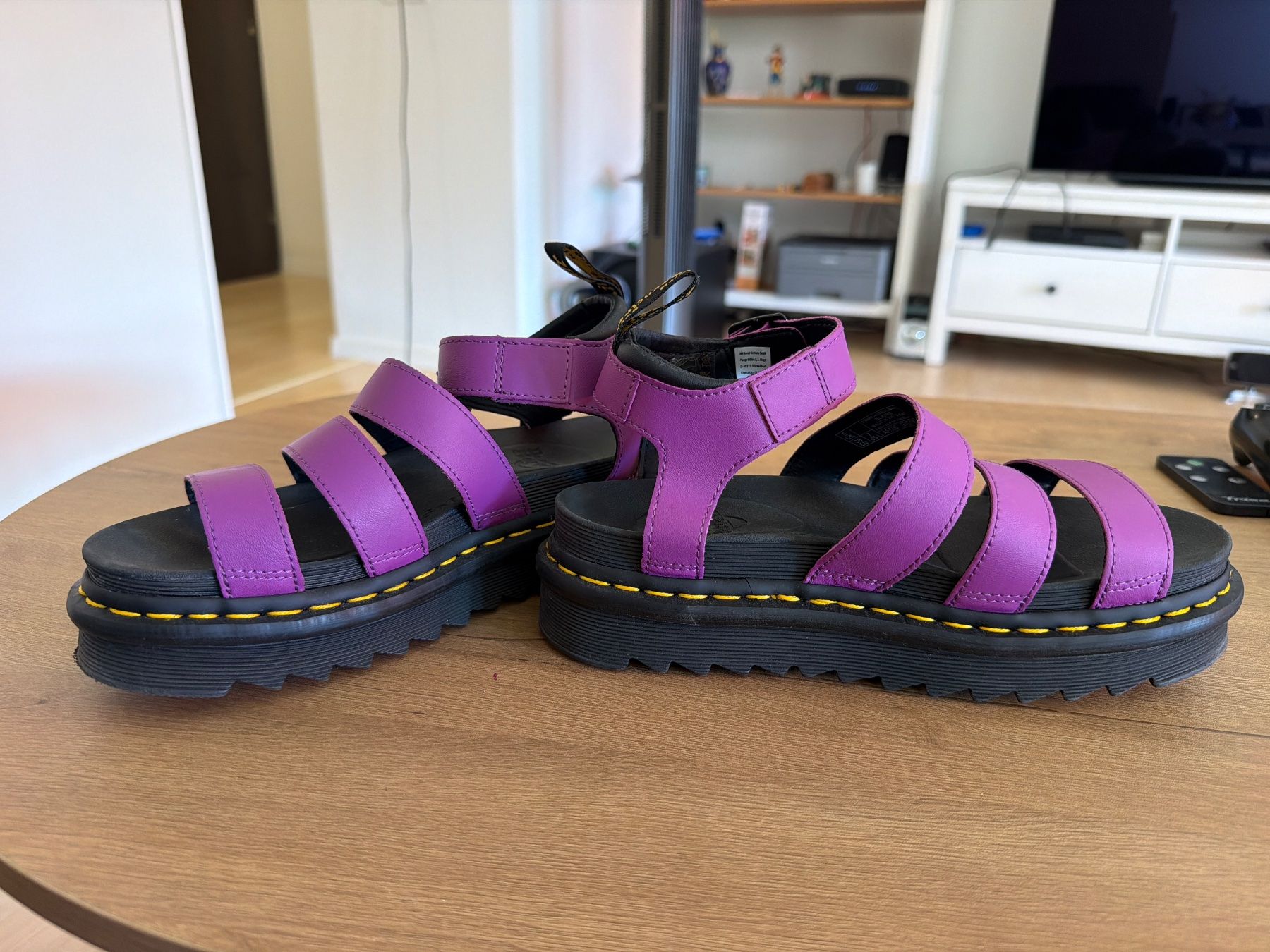 Dr. Martens Scarpe da donna: Dr. Martens Sandalen Violett Grösse 38 – Nuovo (secondo la descrizione) da Steinhausen venduto da n_b_p8vs 1