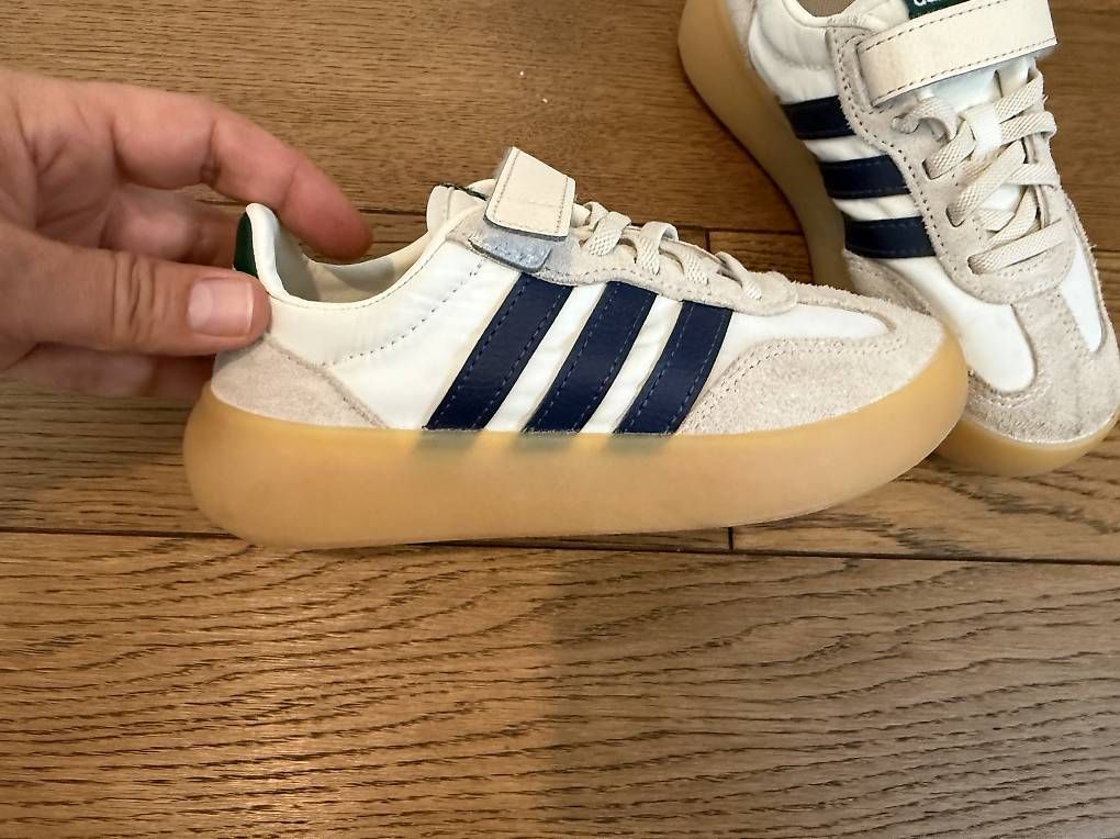 Adidas Scarpe per ragazzi: Adidas Sneaker Grösse 31 – Usato da Mülligen venduto da and_djv9 1