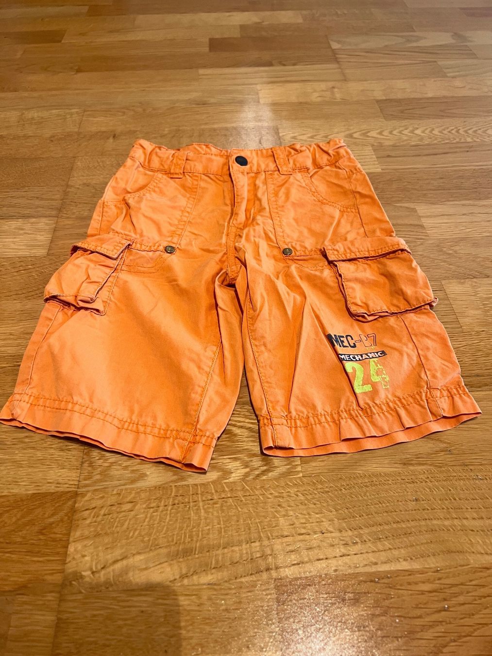Pantaloni: Bermuda-Hose Gr. 110 – Usato da Wallisellen venduto da Kaktus8304 1