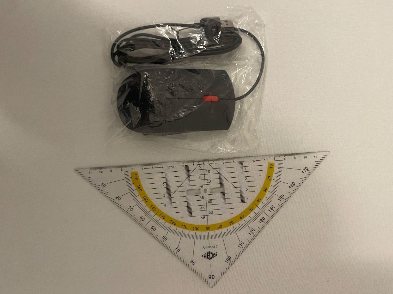 Lenovo Mouse: Neue, ungebrauchte PC-Maus, mit Kabel, schwarz – Nuovo (secondo la descrizione) da Zürich venduto da Joba-Sell 3