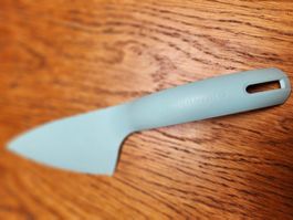 Tupperware Tortenschaufel, hellblau