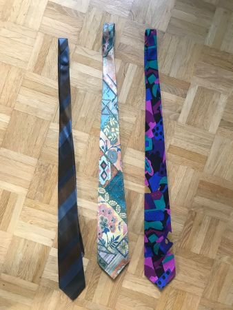 3 Krawatten von  poppig bis dezent. Silk